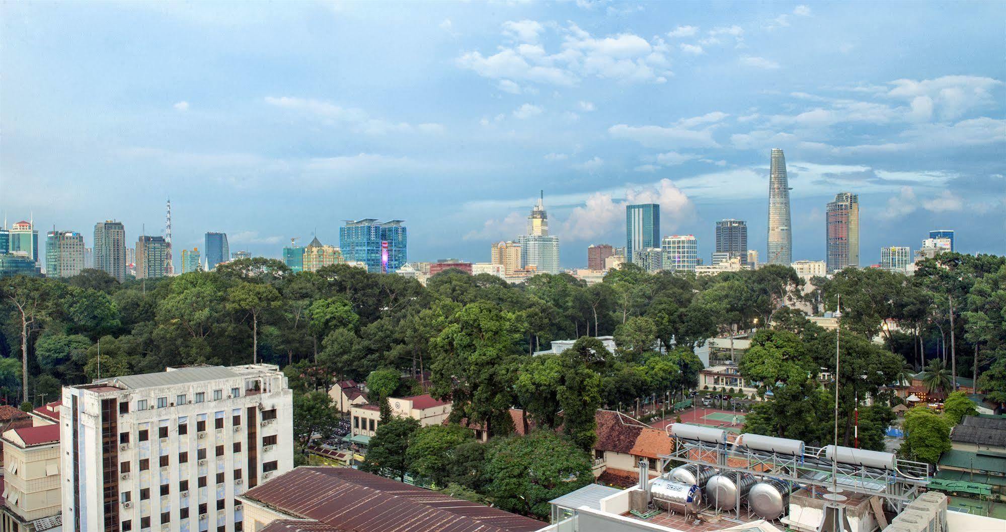 Khách sạn Sonnet Saigon